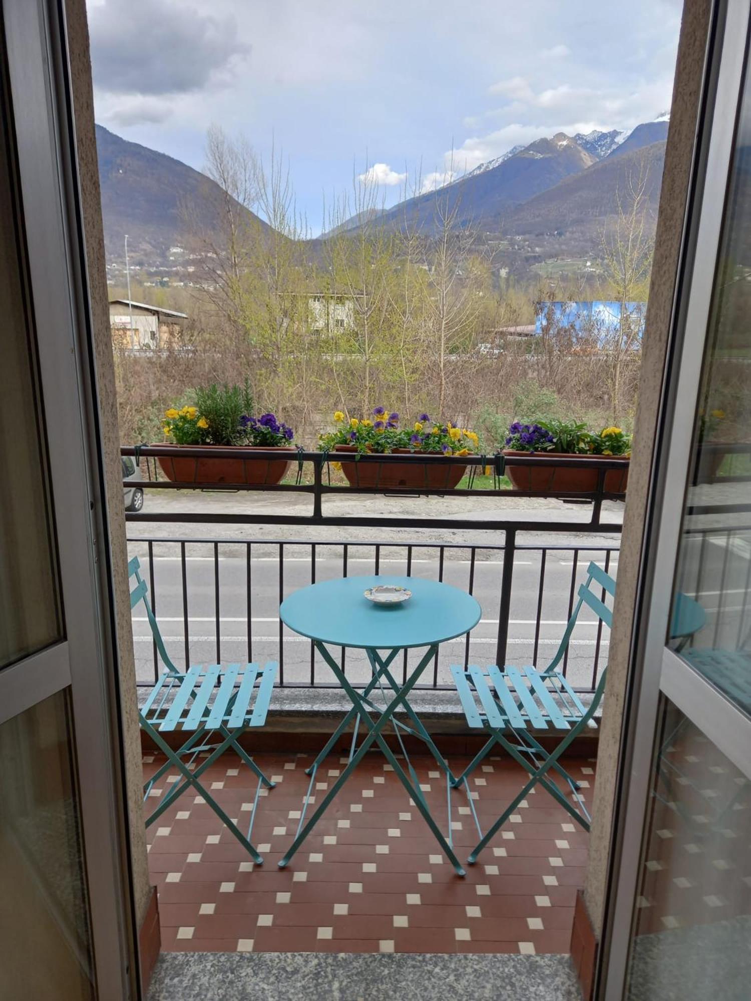 Ferienwohnung Ossola Bella La Tua Casa Domodossola Exterior foto